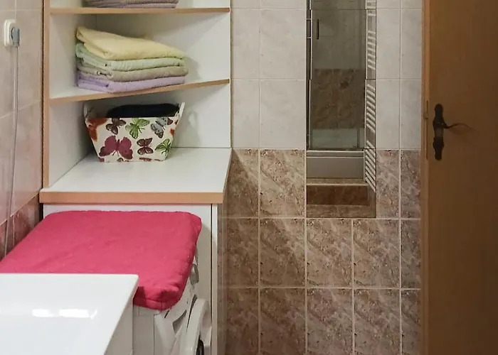 Beautiful In With Wifi Apartment